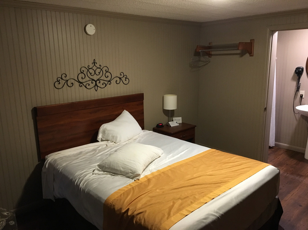 Callahan Hotel主图