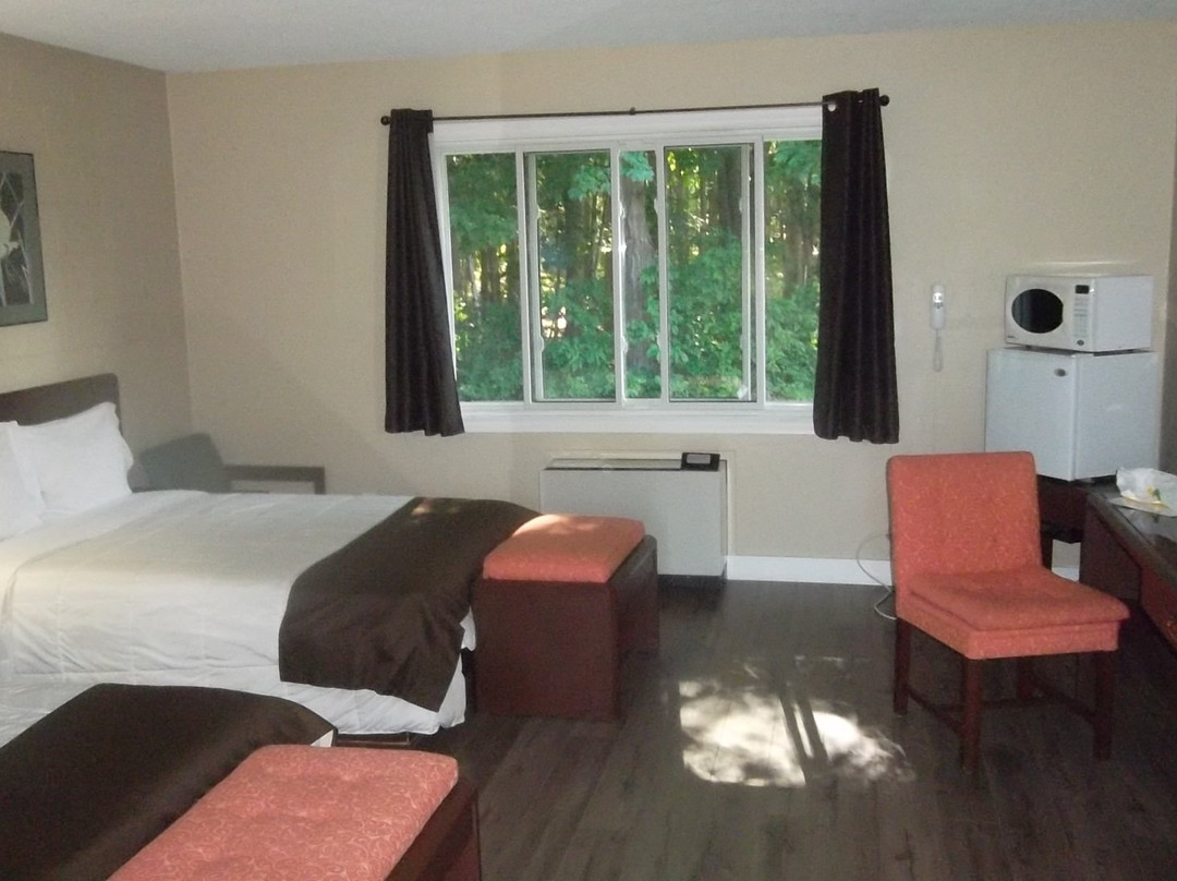 Peninsula Motel主图