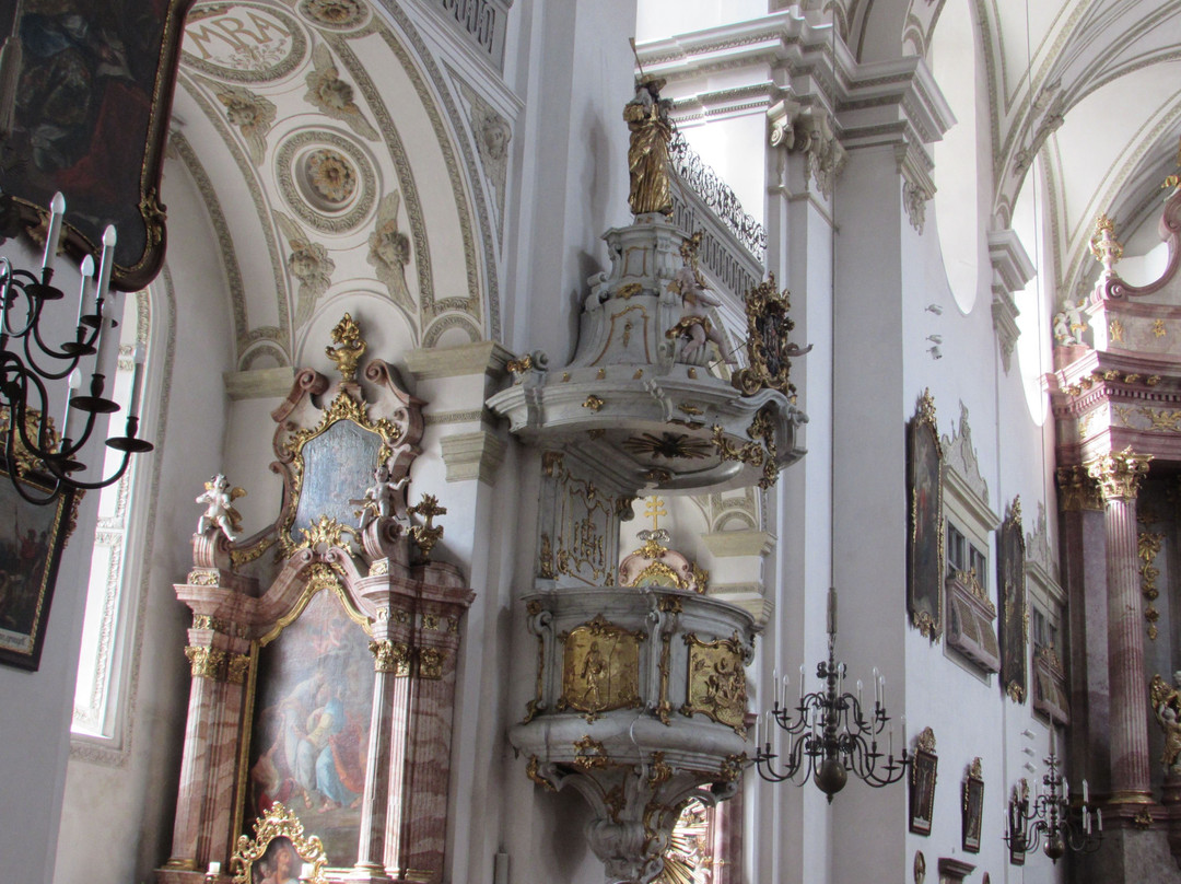 Michaelerkirche-施泰尔必去景点