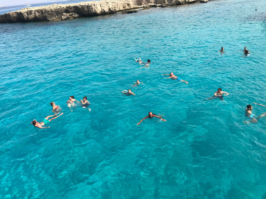 Blue Lagoon Cruises Latchi-Lachi必去景点