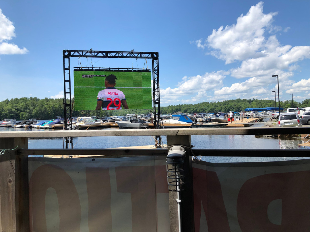 Glenn-Burney Lodge Cabins主图