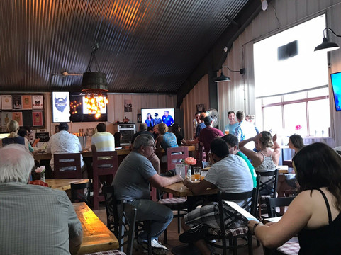 Greenfield Center餐馆和美食-Artisanal Brew Works