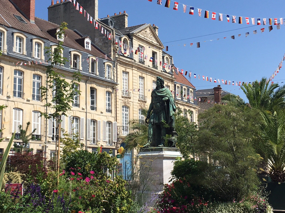 Statue de Louis XIV en Empereur Romain