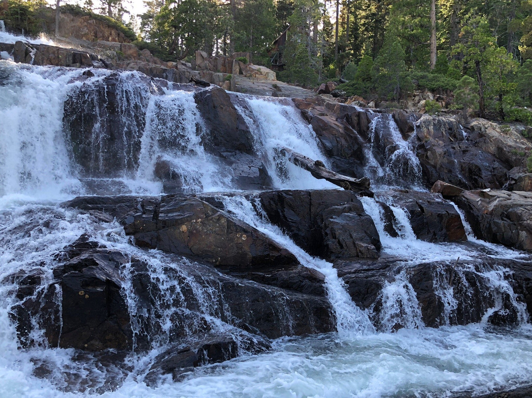 Glen Alpine Falls景点图片