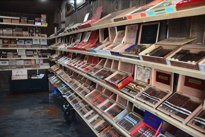 The Cigar Box景点图片