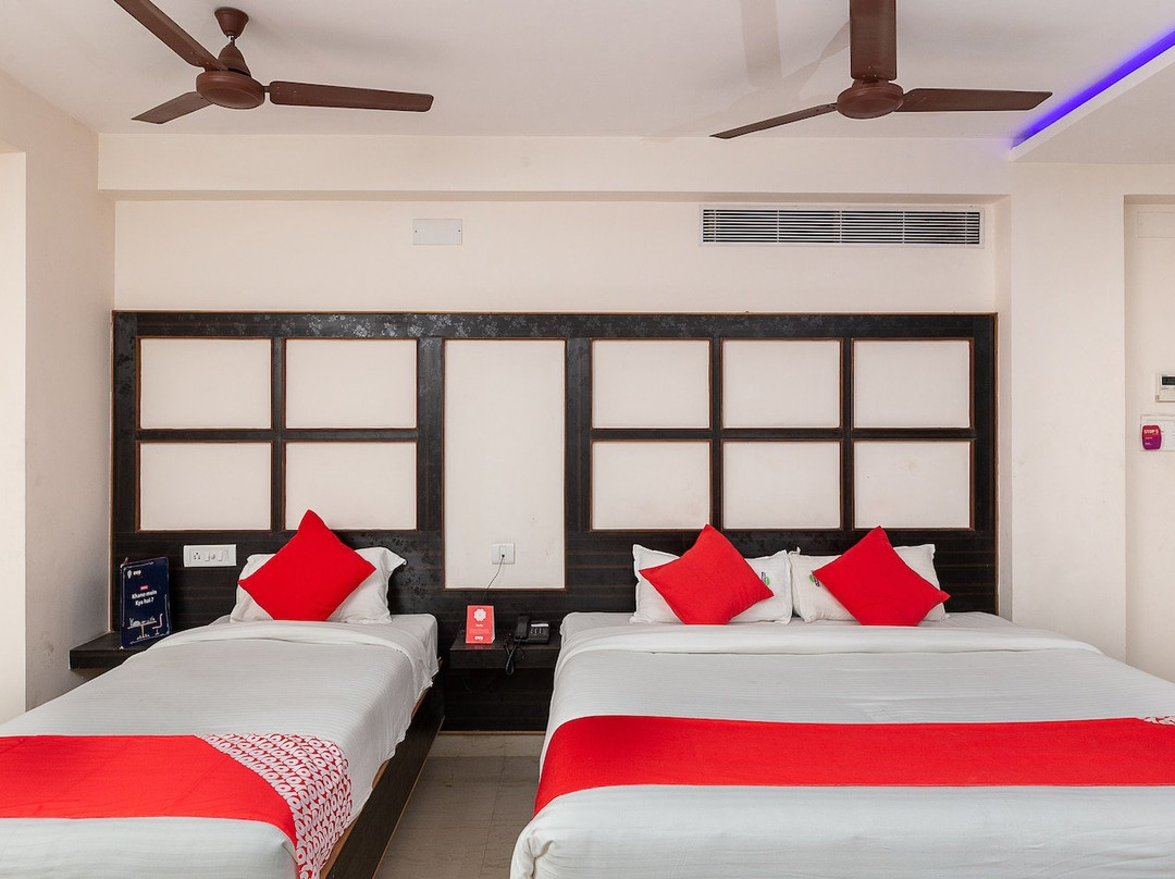 Hotel Nagoorar Inn主图
