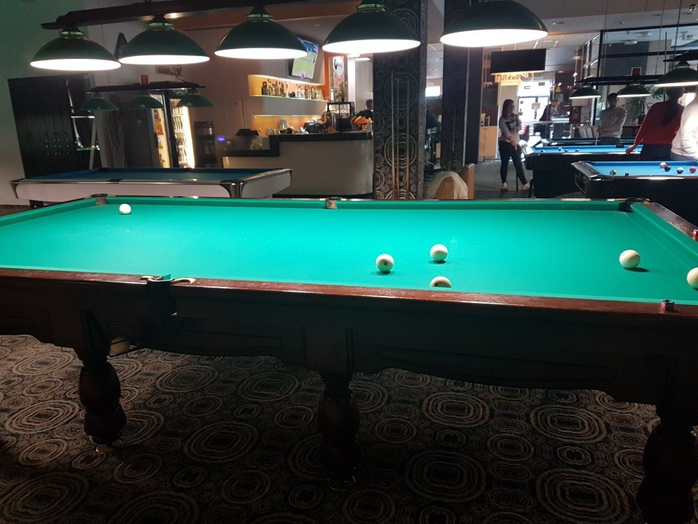 Billiard Club Black Ball-克莱佩达必去景点