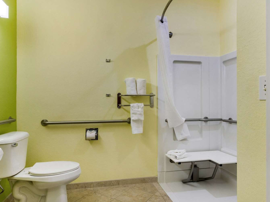 Quality Inn & Suites主图