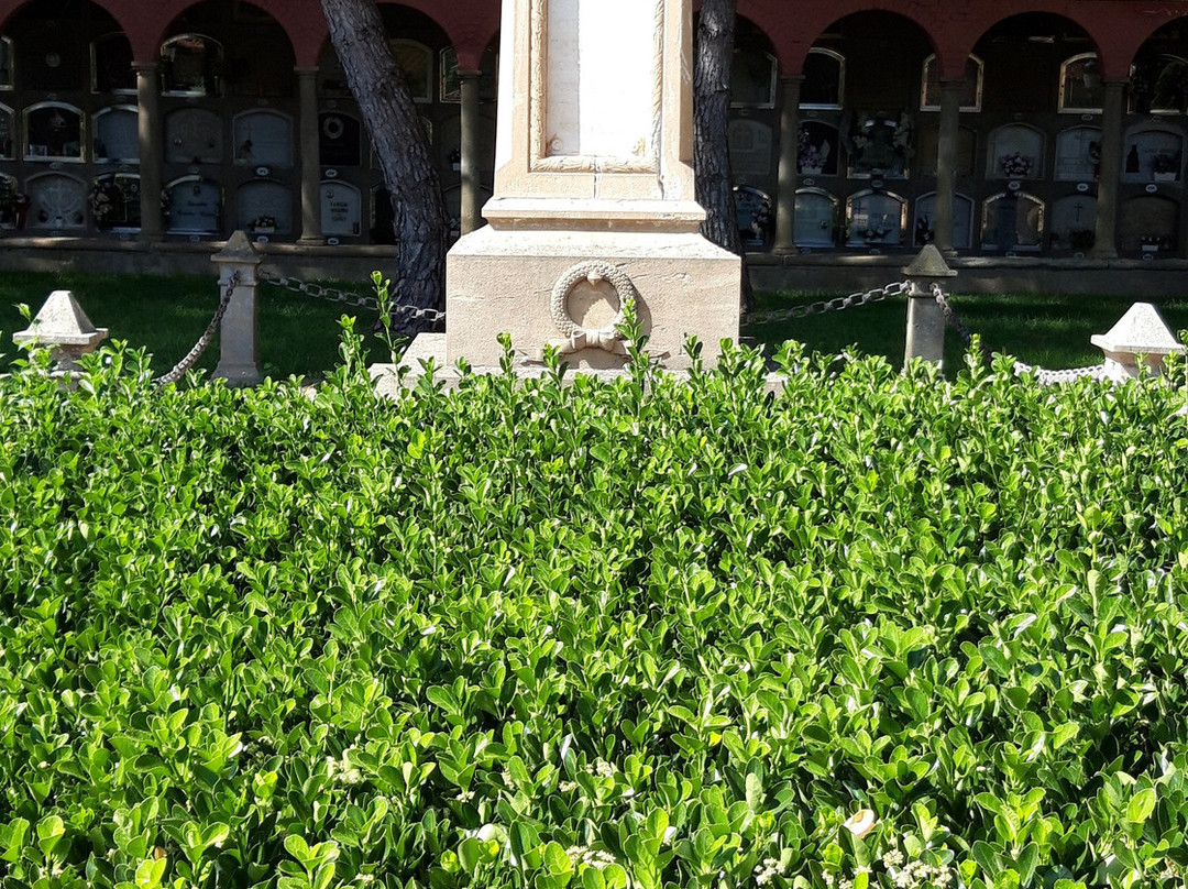Cementiri Vell d'Igualada-伊瓜拉达必去景点