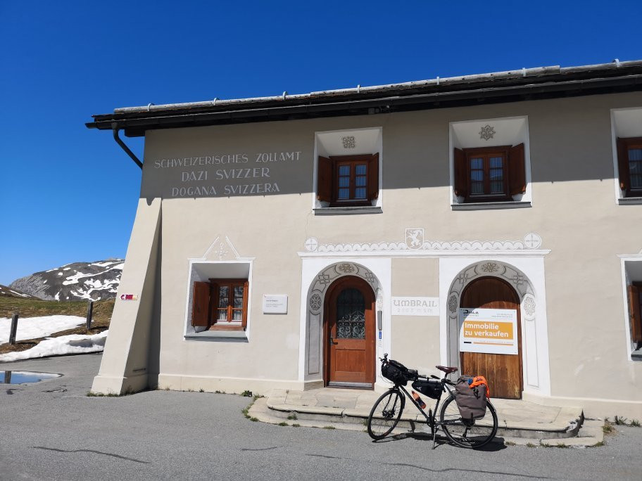 Umbrail Pass-Santa Maria Val Müstair必去景点