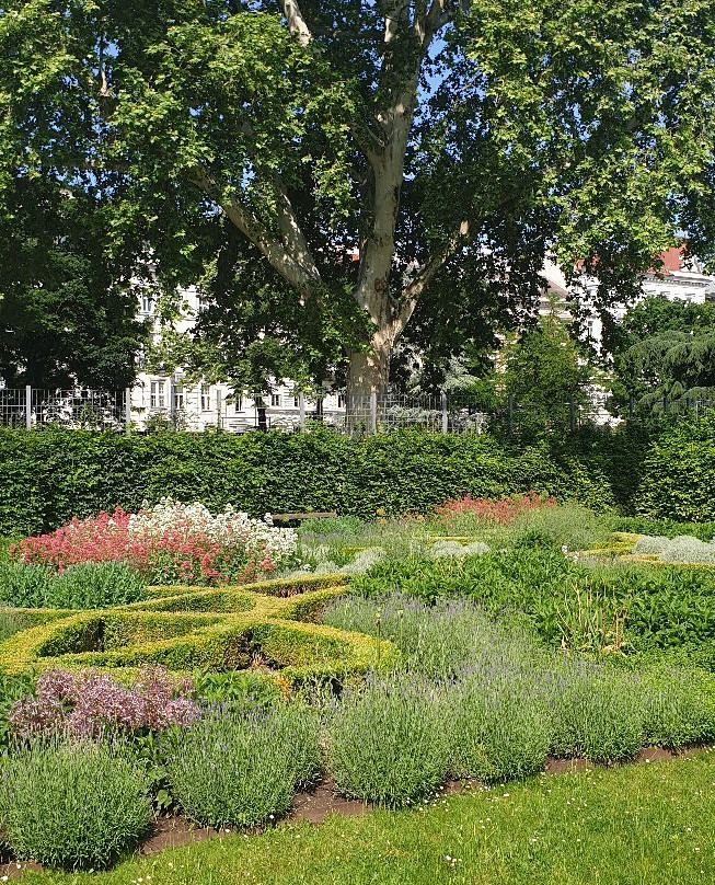 The Liechtenstein Garden Palace景点图片