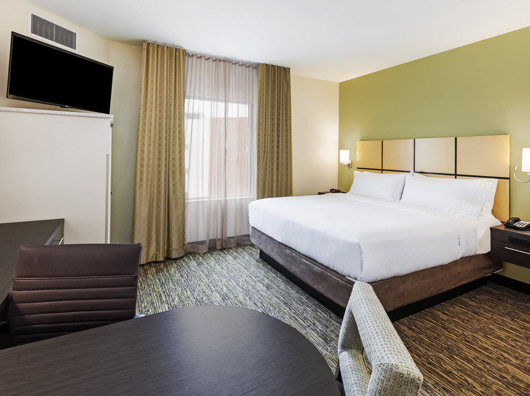 Candlewood Suites Lenexa - Overland Park Area by IHG主图