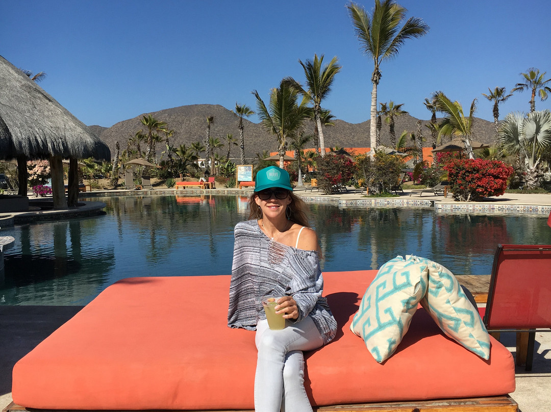 Cerritos Surf Town主图