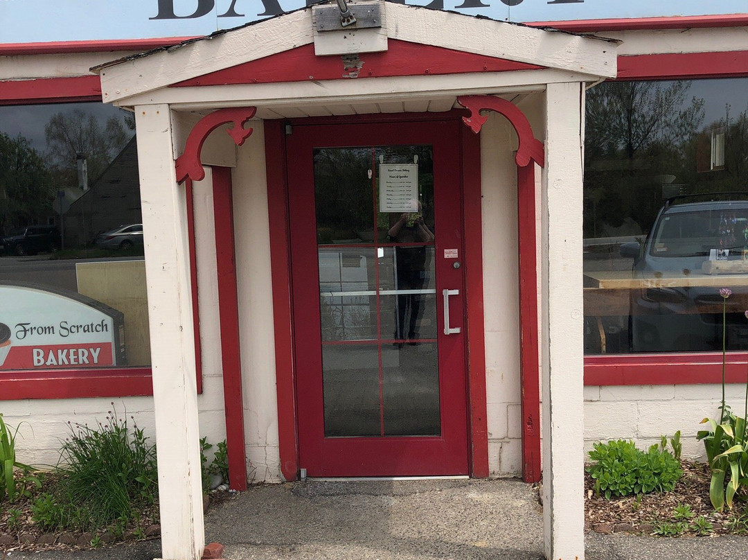 Newfields餐馆和美食-Sweet Dreams Bakery