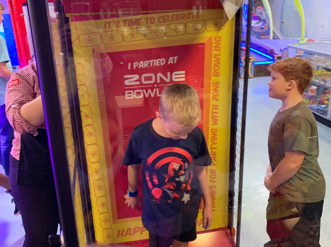 ZONE BOWLING-Morley必去景点