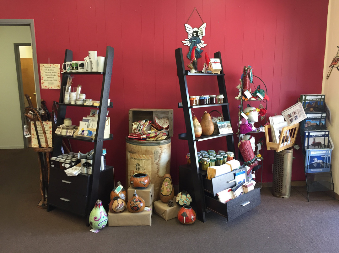 Mariposa County Visitor Center-马里波萨必去景点