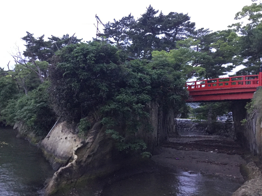 Sukashi Bridge景点图片