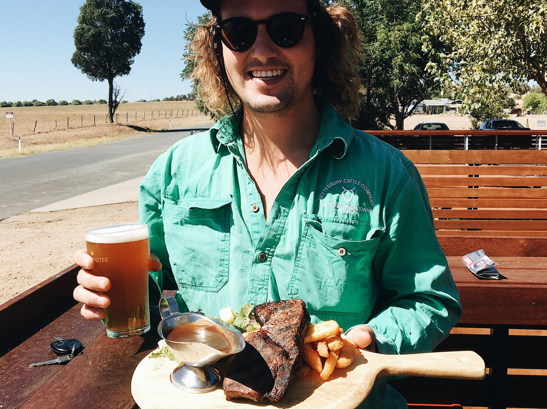 Red Steer Hotel主图