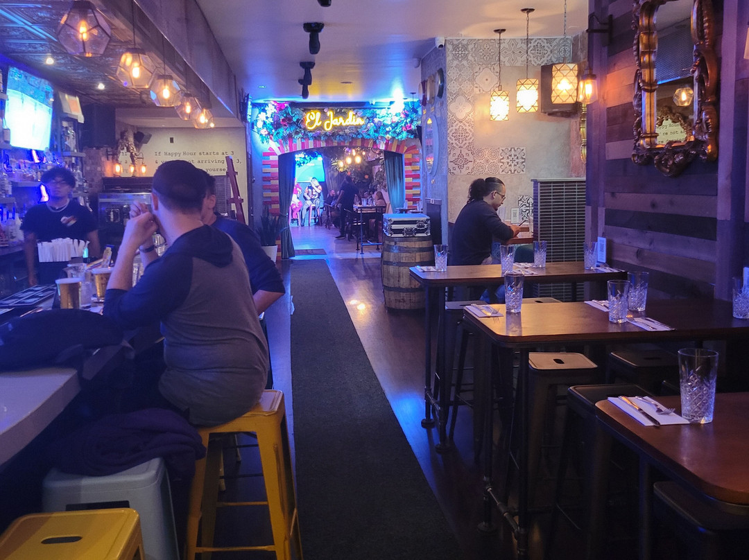 Fresco's Grand Cantina