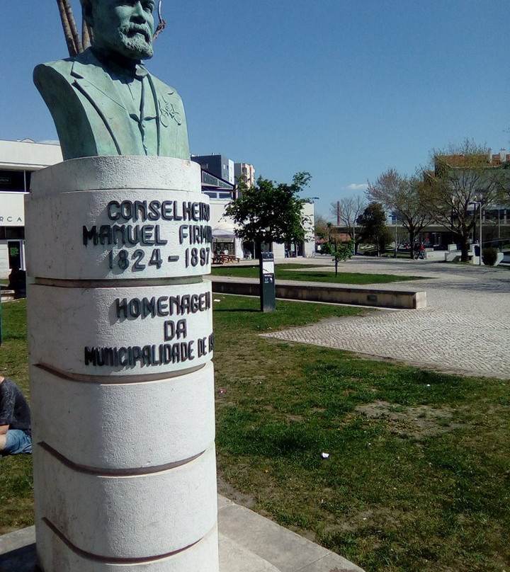 Monumento Busto de Manuel Firmino-阿威罗必去景点