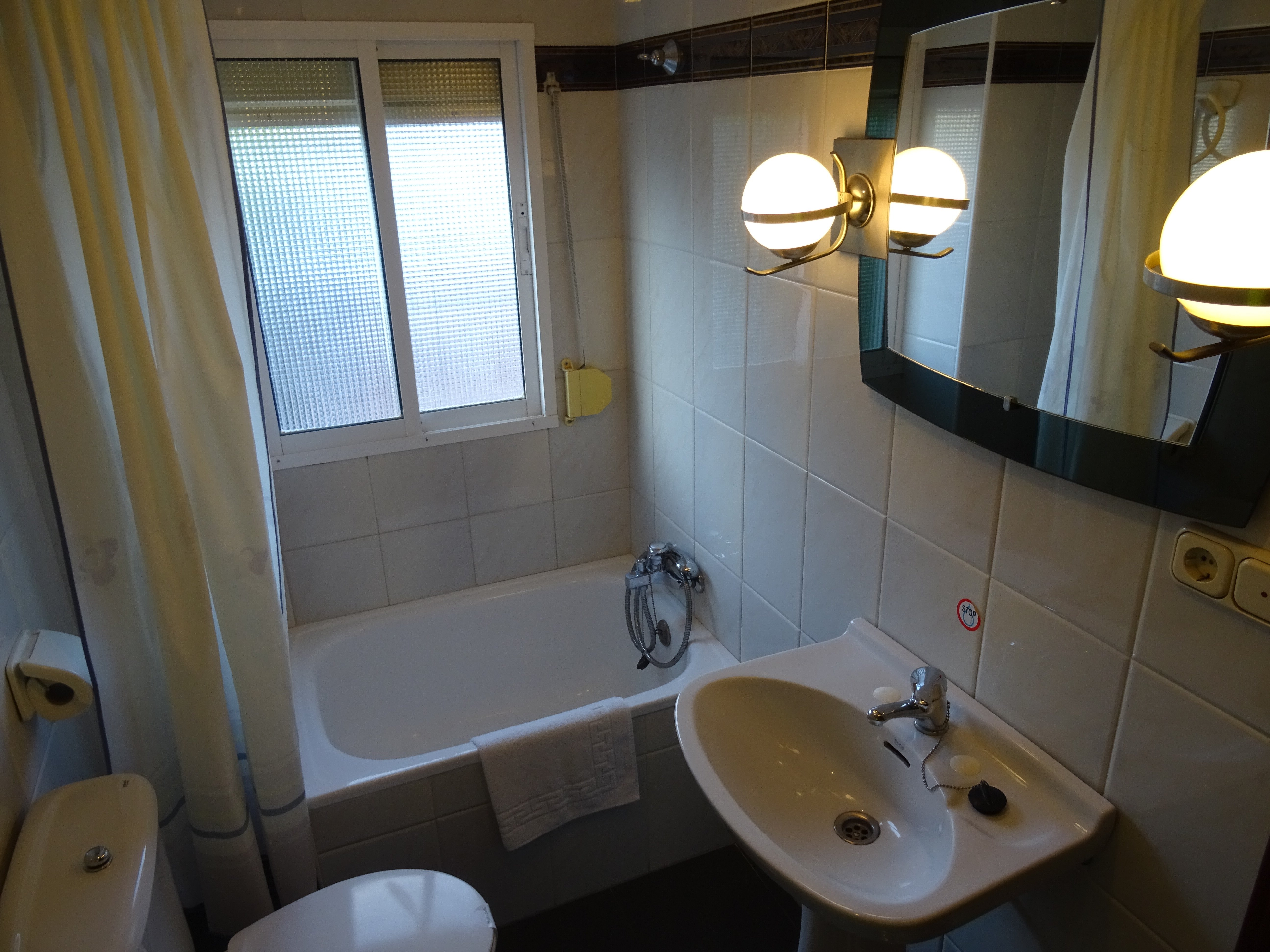 Hostal Asencio-浴室