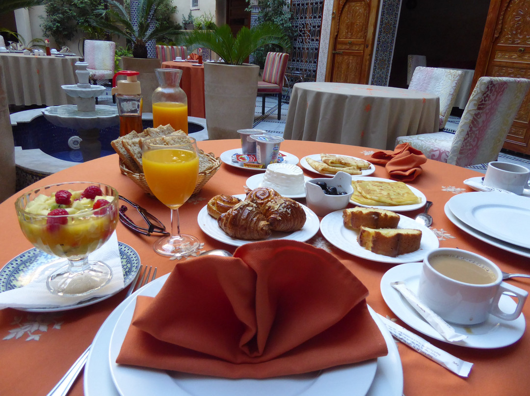 安达利比住宿酒店主图