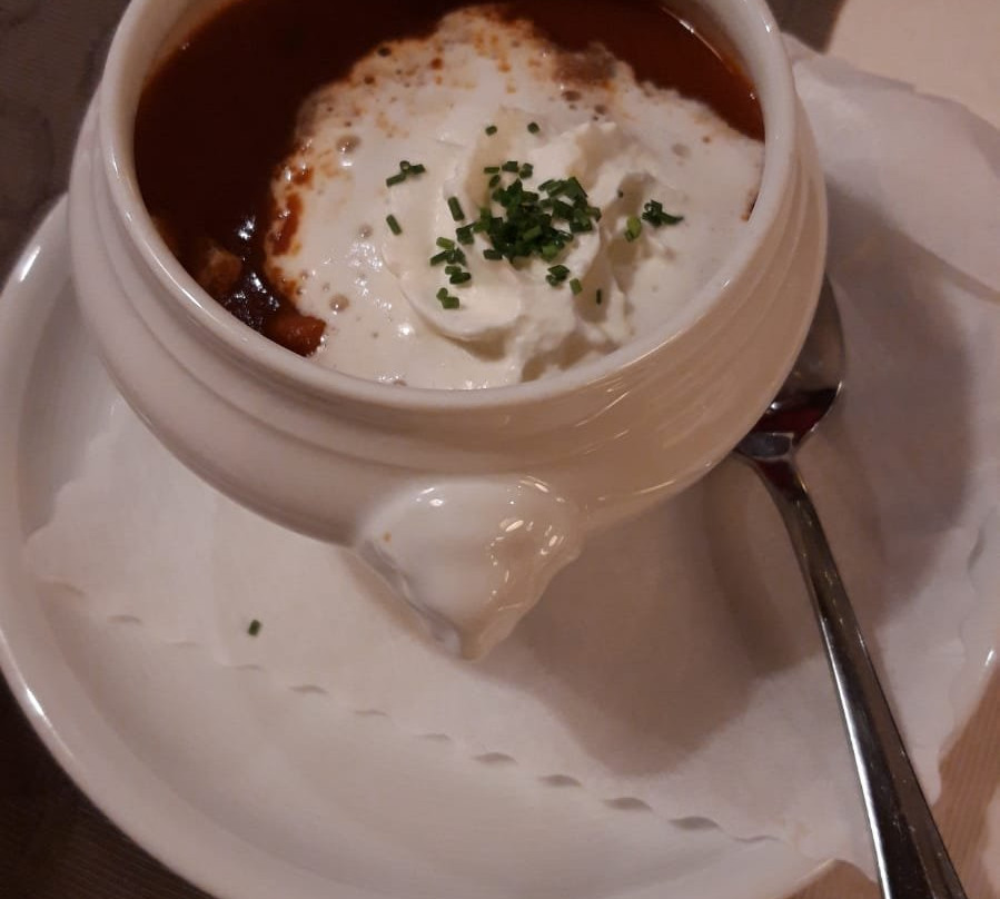 Goldener Hirsch主图