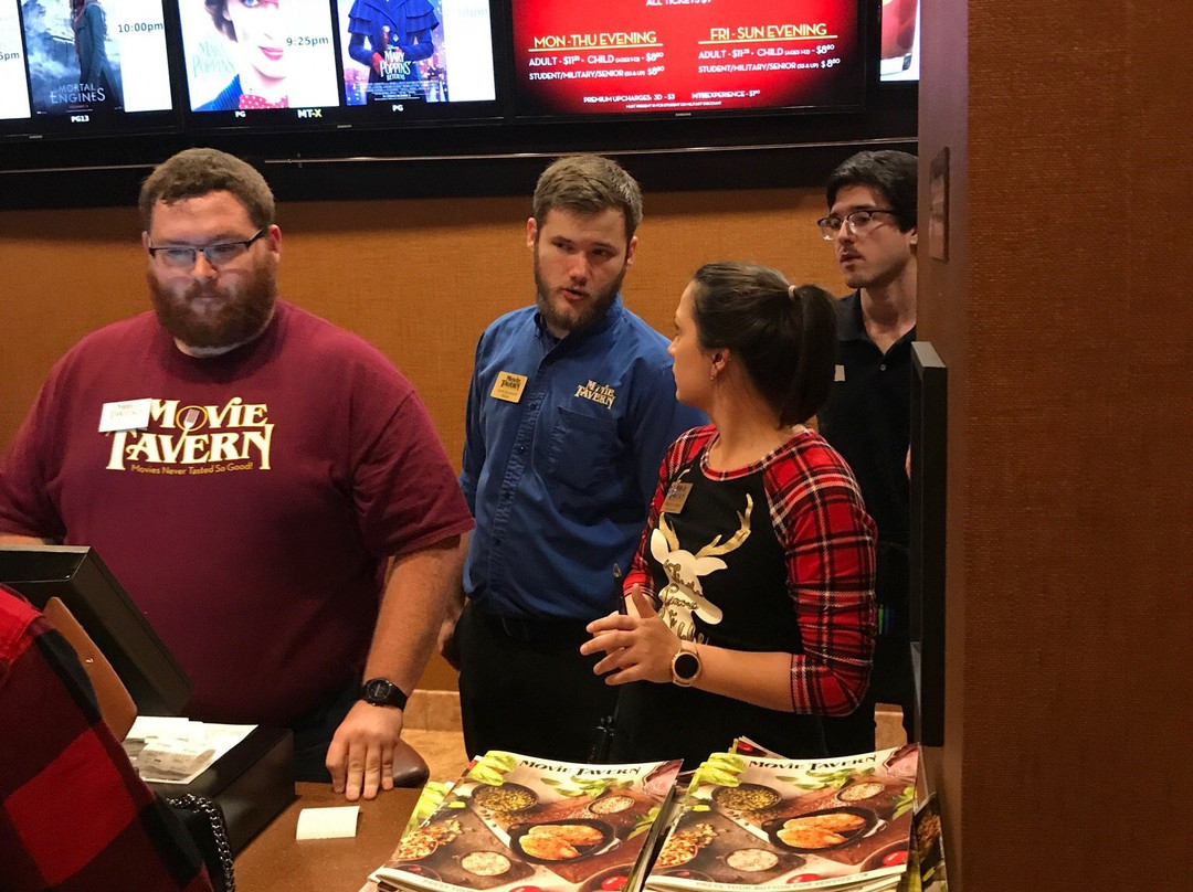 Movie Tavern Northshore-卡温顿必去景点