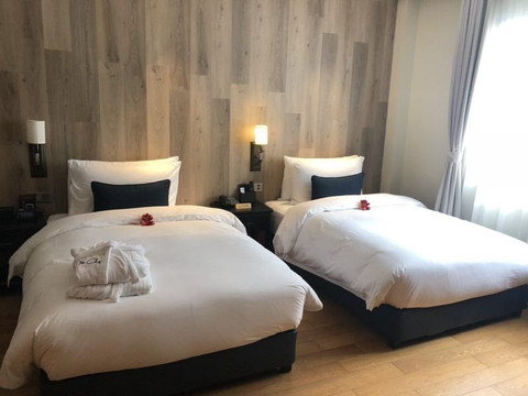 黄山逸翠酒店主图