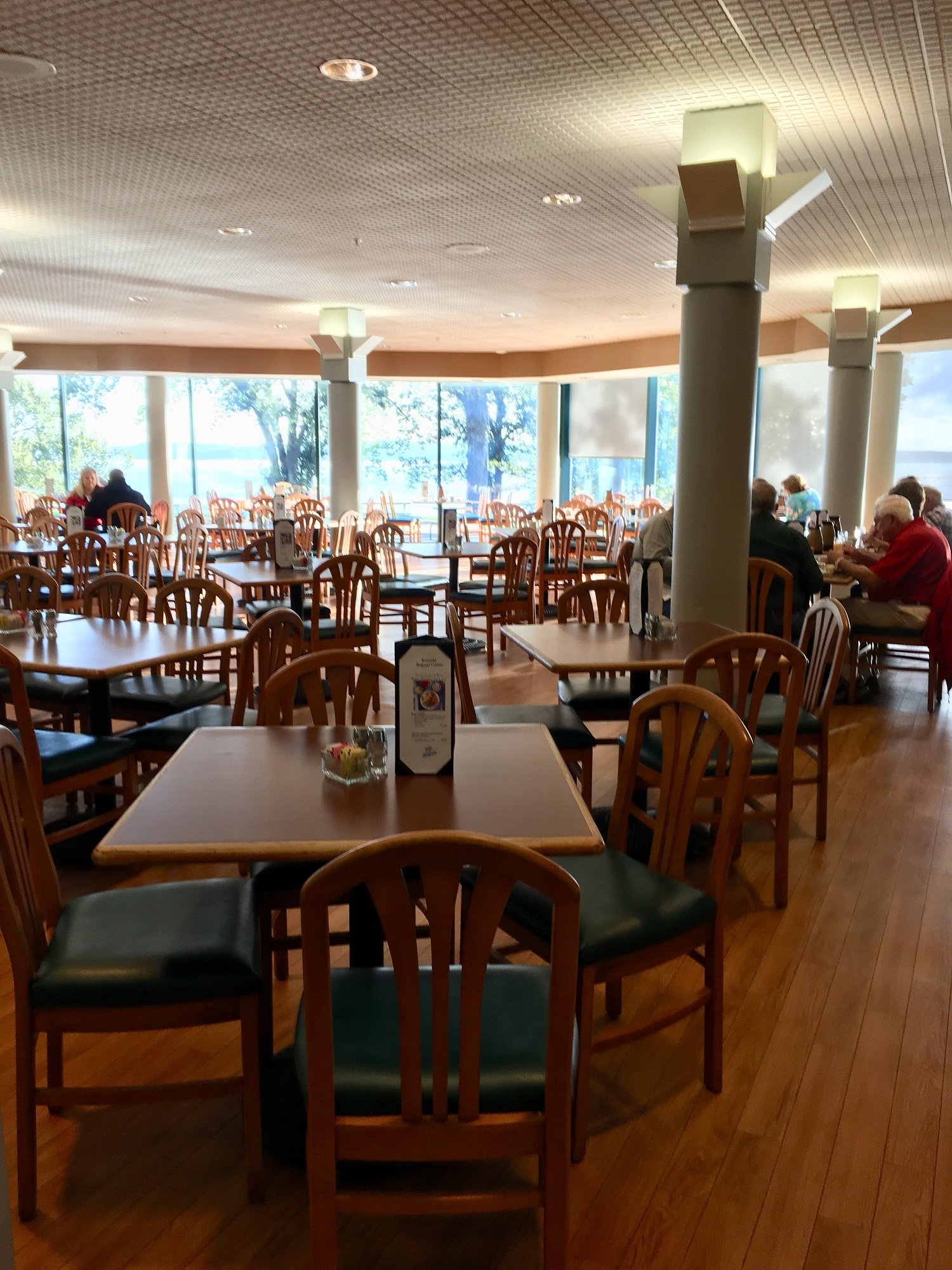 Kentucky Dam Village State Resort Park - Lodging-餐饮