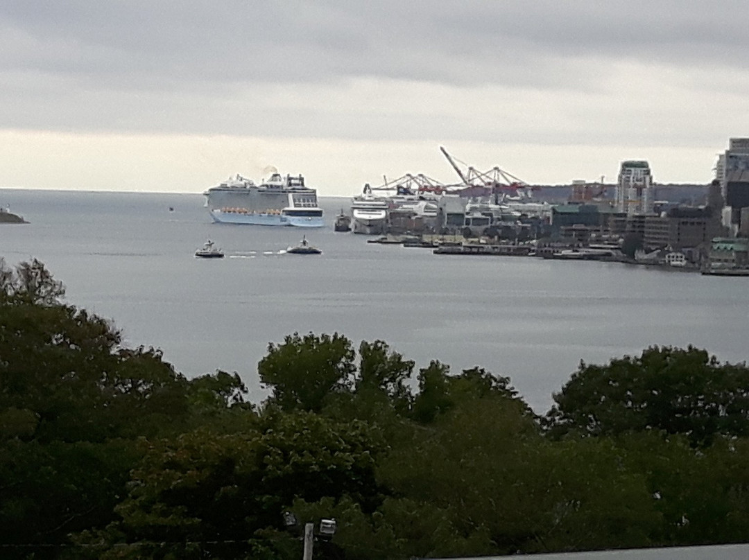 哈利法克斯海景假日酒店主图