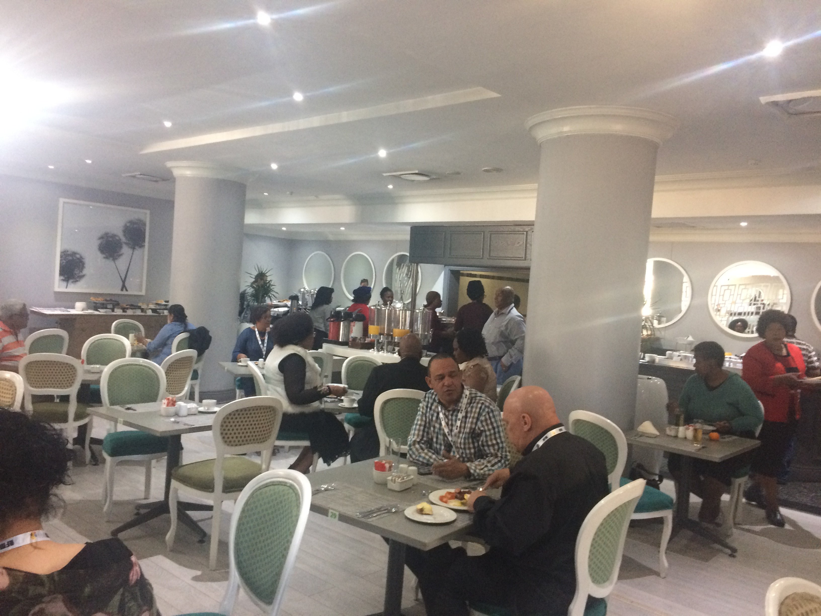 Holiday Inn Johannesburg Airport, an IHG hotel-餐饮