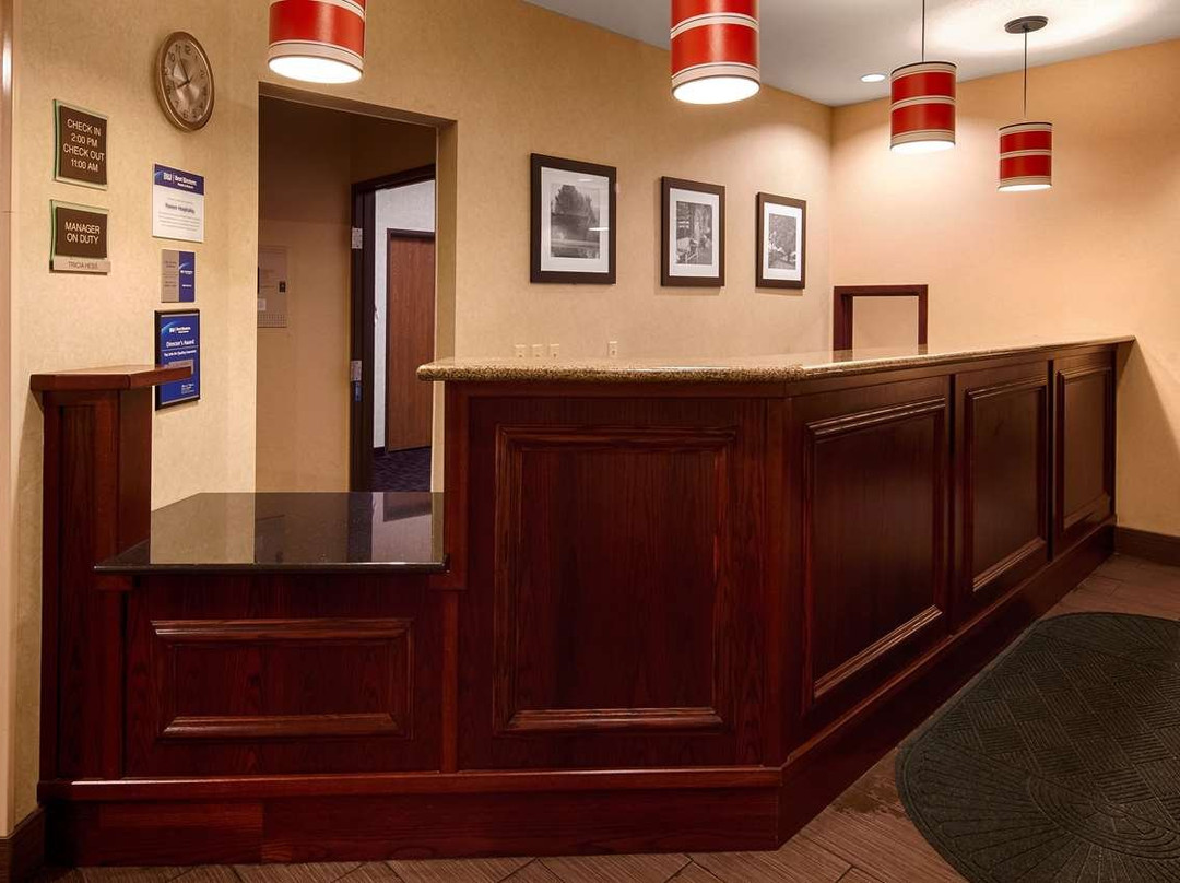 行政贝斯特韦斯特优质酒店主图