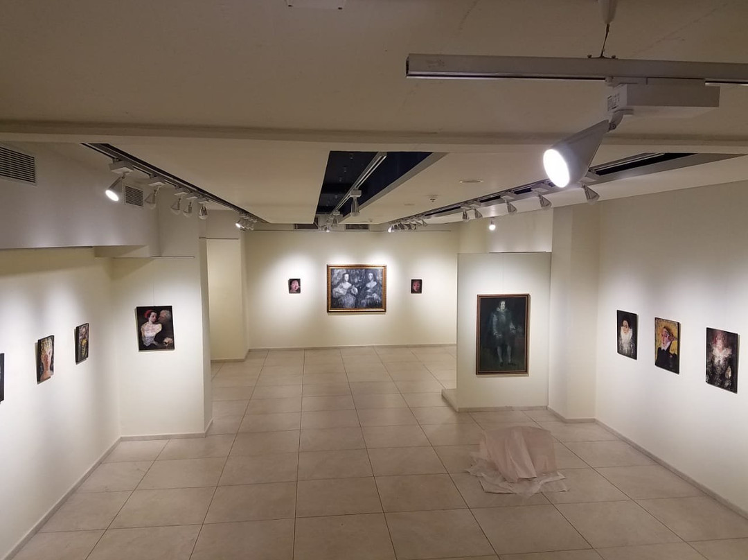 Galeriakalo-地拉那必去景点