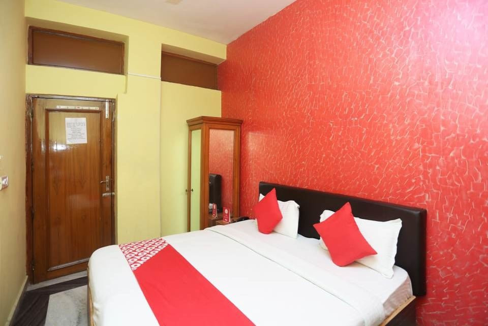 OYO Hotel New Blue Umbrella主图