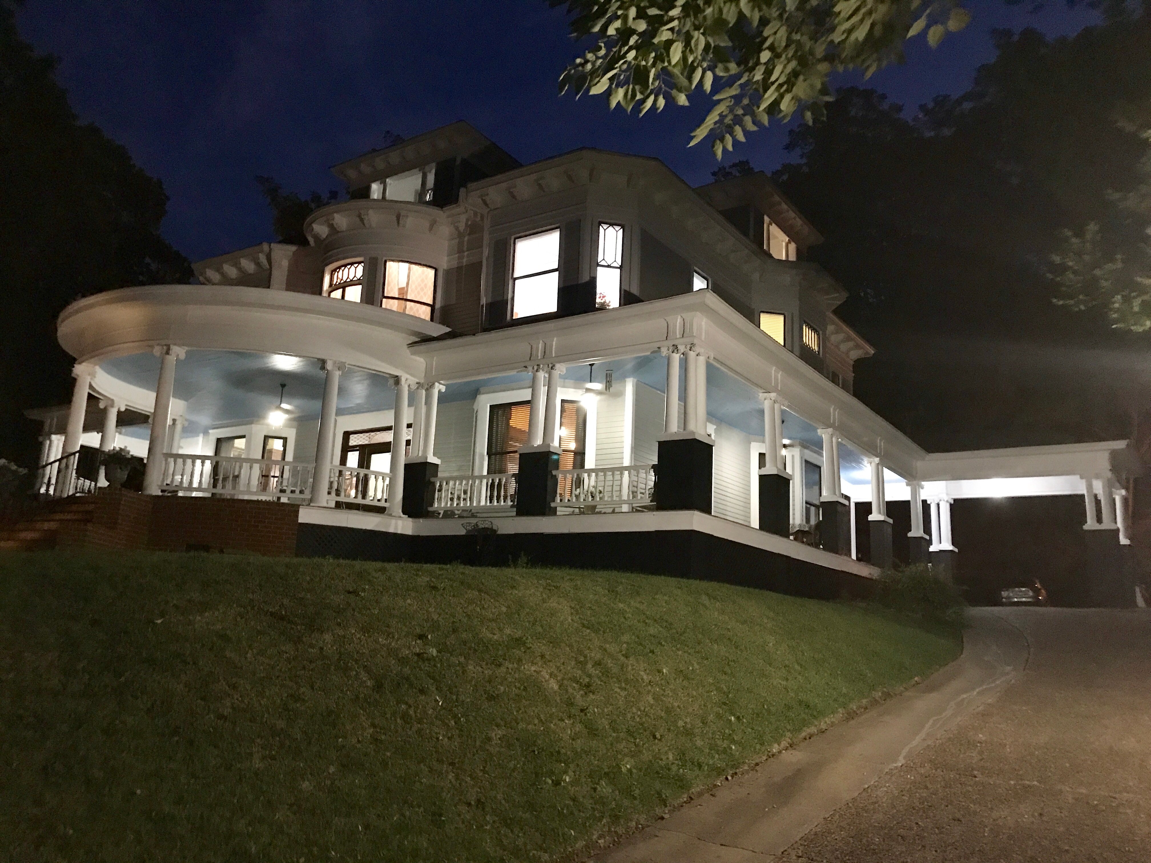 Edwardian Inn-官方