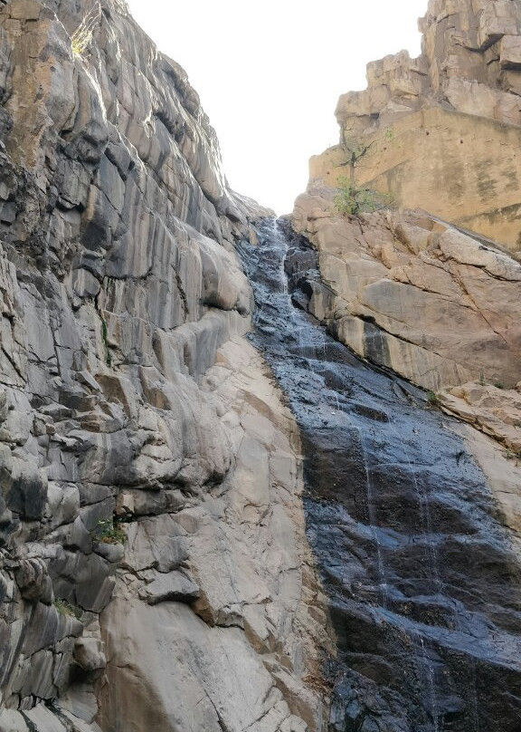 Garbhaji Falls景点图片