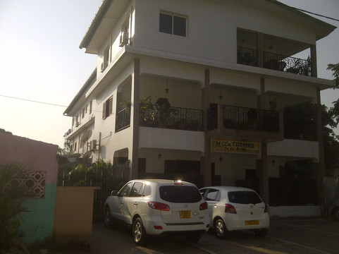 Evengue Island酒店住宿-Hotel Les Terrasses de la Medina