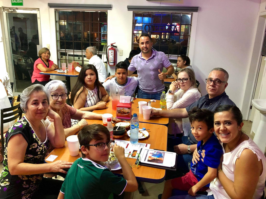 Jimenez餐馆和美食-Los Tacos Rico's