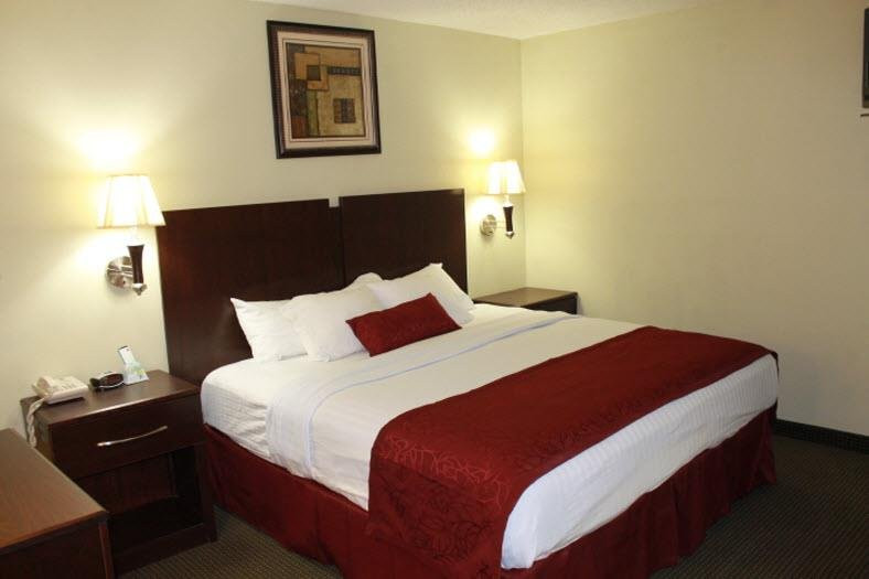 SureStay By Best Western Mt Pleasant主图