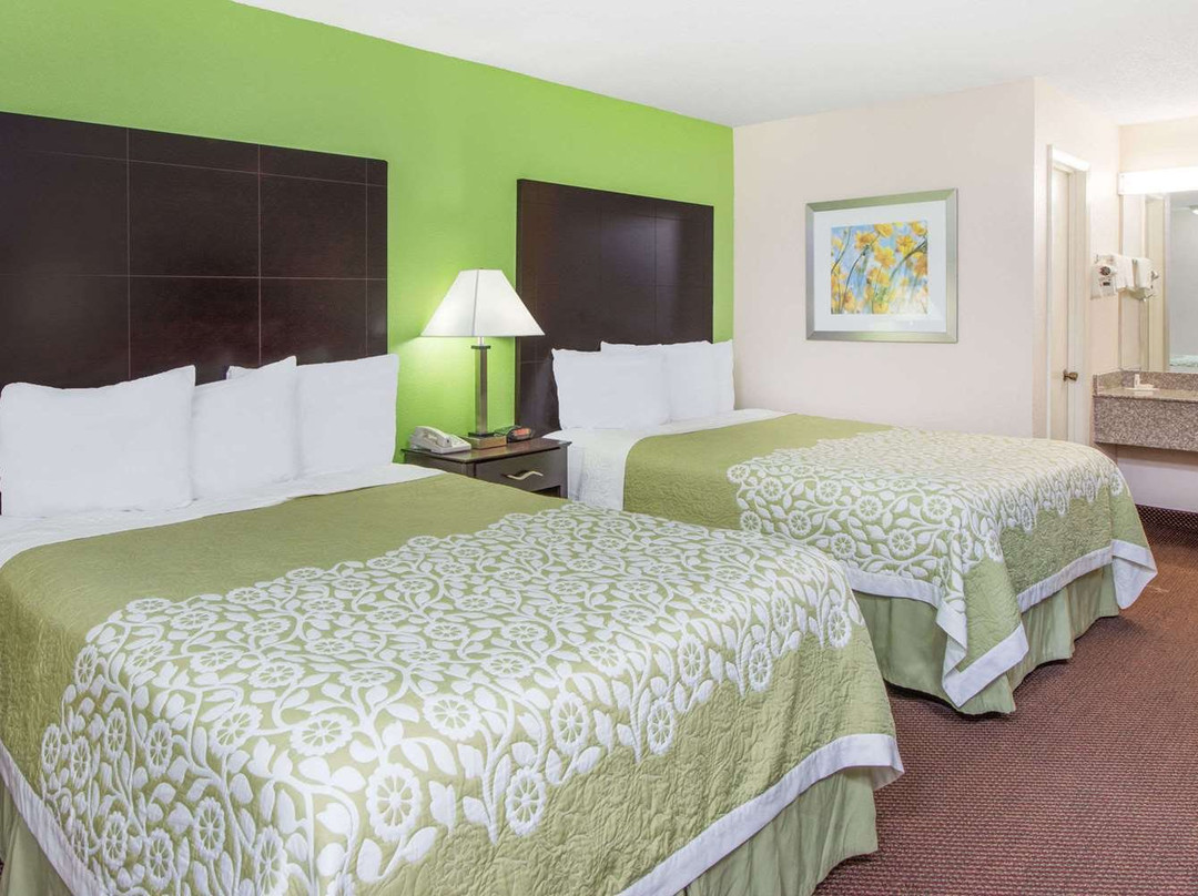 Days Inn by Wyndham Calvert City - Paducah East主图