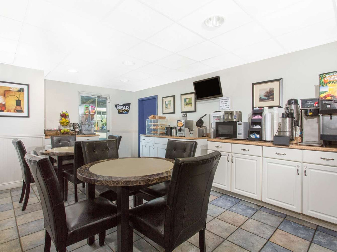 尤巴城旅程住宿酒店主图