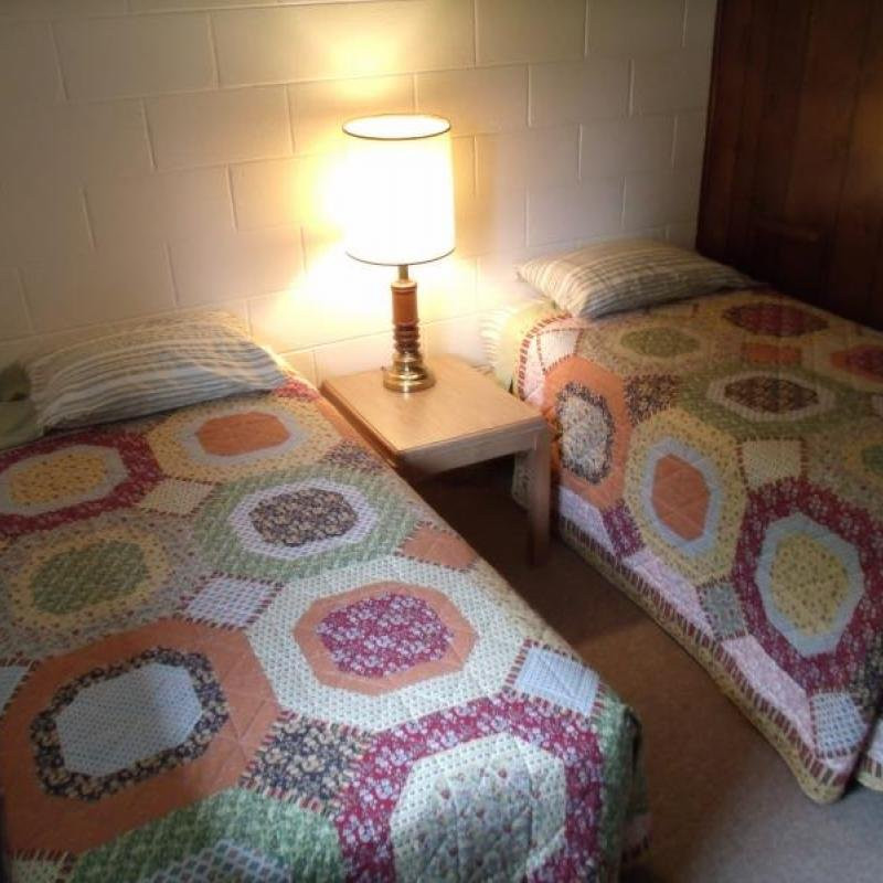 Harper Valley Resort主图