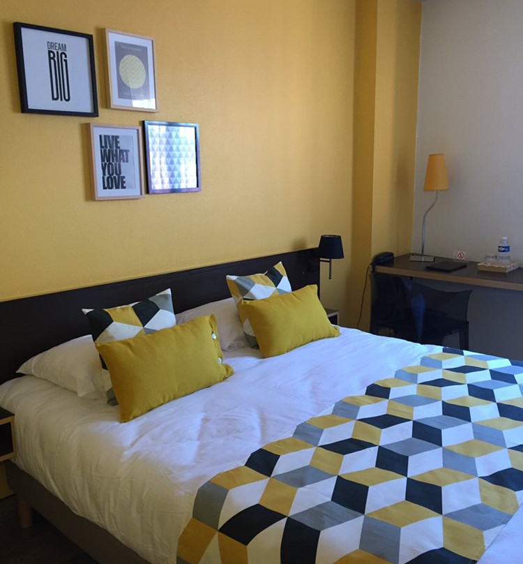 Logis Hôtel Burnichon主图
