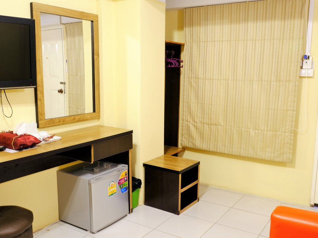 Rapeepong Hotel主图