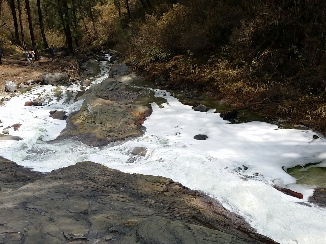 Kali Pahit Waterfall-本托沃索必去景点