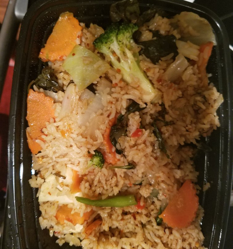 Sticky Rice Thai & Sushi Restaurant