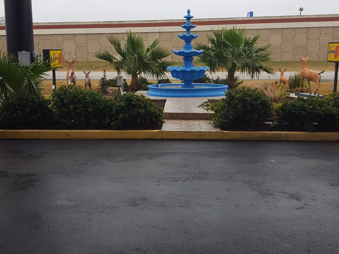 Super 8 by Wyndham Kingsville主图