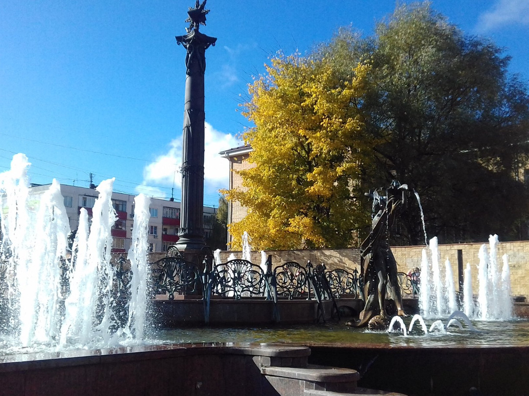 Fountain "Four Seasons"-拉文沙高必去景点