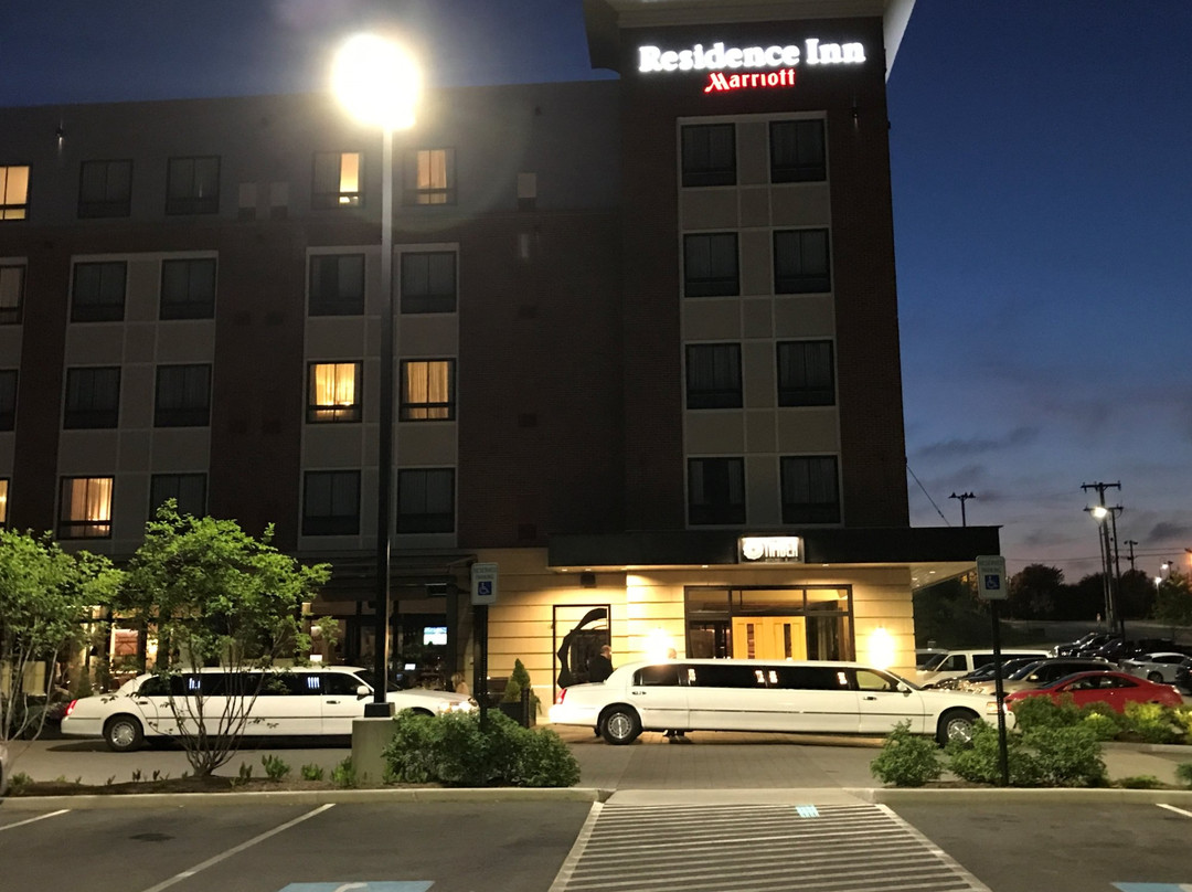 Crystal Coach Limousine-Eddington必去景点